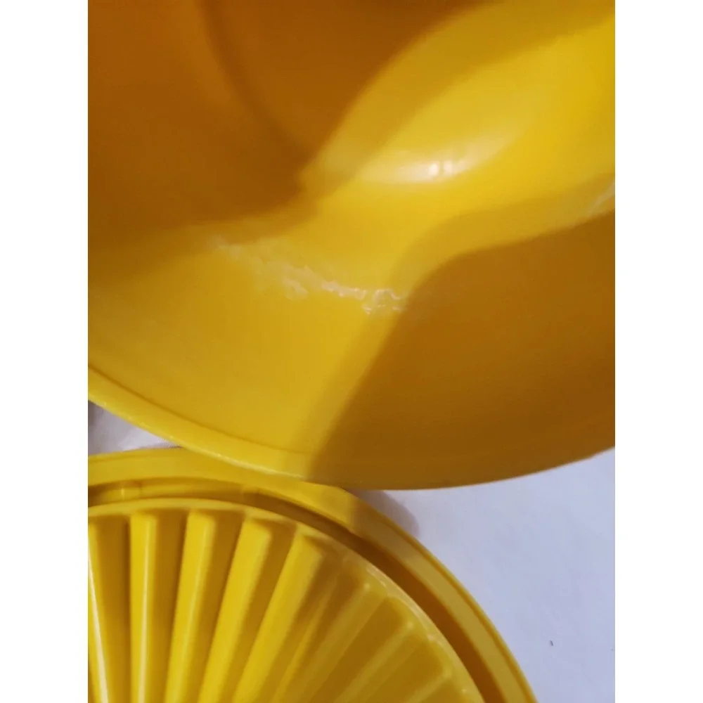 Vintage Tupperware Yellow Small Bowl 886- 10 With Lid‎ # 812-20 Cottagecore
